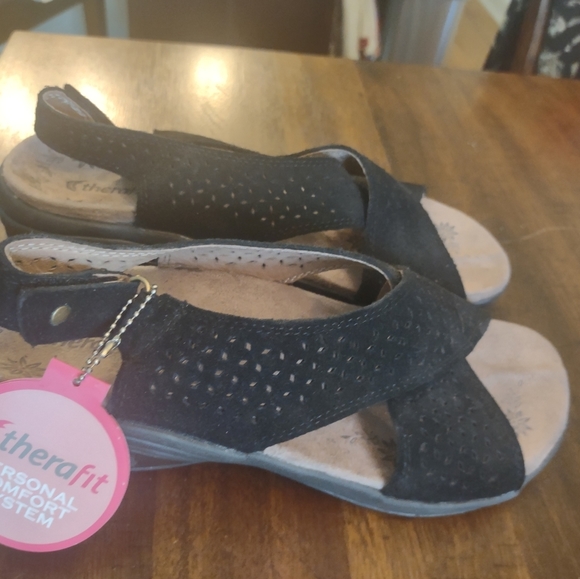 NWT Therafit Footwear black walking sandals - size 8 - Picture 9 of 9